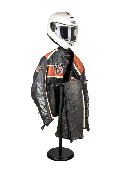 Biker Butler Kask Askılı Metal Dilsiz Uşak Motosiklet Tutkunlarına Özel Siyah