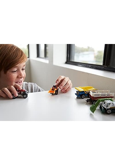 Matchbox 5'li Araba Seti Matchbox 5'li Araba Seti, 1:64 Ölçek, 3 Yaş Ve Üzeri Çocuklar İçin C1817 C1817 Açık Bej