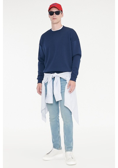 AC&Co / Altınyıldız Classics Erkek Lacı Oversize Fit Bol Kesim Pamuklu İçi Polarlı Bisiklet Yaka Sweatshirt Lacivert AC&Co / Altınyıldız Classics Erkek Lacı Oversize Fit Bol Kesim Pamuklu İçi Polarlı Bisiklet Yaka Sweatshirt Lacivert