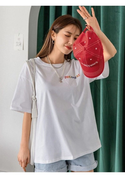 Kadın Beyaz Oversize Dreamers Baskılı T-shirt Beyaz