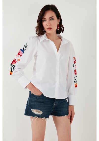 Lela Pamuklu Balon Kollu Regular Fit Çiçek Nakışlı Bayan Gömlek 611Go003 Beyaz