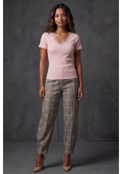 Pudra V Yaka Dantelli Slim Fit Kadın Tişört Mg2683 Pudra