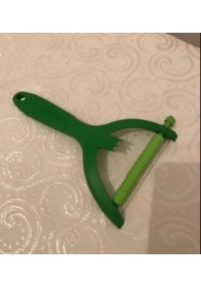 Yeşil Peynir Dilimleyici Yeşil