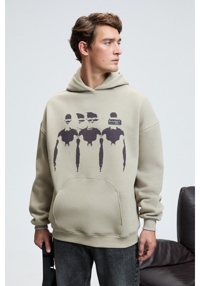 Grimelange ARMAND Erkek Kapüşonlu Kanguru Cepli Önü Baskılı Oversize Taş Rengi Sweatshirt