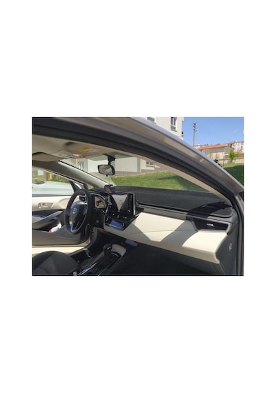 Toyota Corolla 2019-2021 Modellerine Uygun Torpido Koruma Halısı Siyah Kenar Renk Siyah
