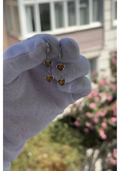 Kadın Gümüş Renk Kalpli Özel Tasarım Sallantılı Küpe Sarı