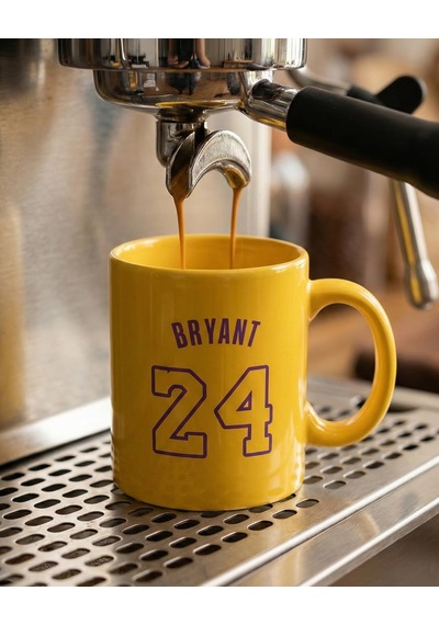 Kobe Bryant Basketbol Temalı Seramik Kahve Kupası Beyaz - Çok Renkli