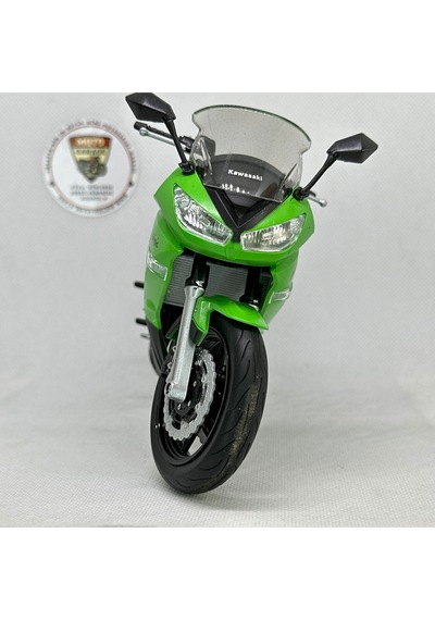 Kawasaki Ninja 650r 1:10 Diecast Lisanslı Motosiklet Model 22 Cm Koleksiyonluk & Biblo Maket