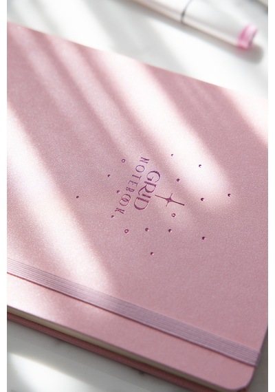 A5 Sert Kapak Charm Takılabilen Lastikli Kareli Not Defteri - Metalik Pembe