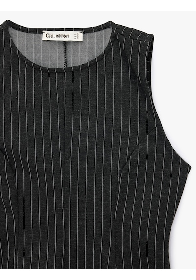 Koton Viskon Karışımlı Slim Fit Bisiklet Yaka Çizgili Kolsuz Korse Görünümlü Bluz Antrasit 7wal30007ık Koton Viskon Karışımlı Slim Fit Bisiklet Yaka Çizgili Kolsuz Korse Görünümlü Bluz Antrasit 7wal30007ık
