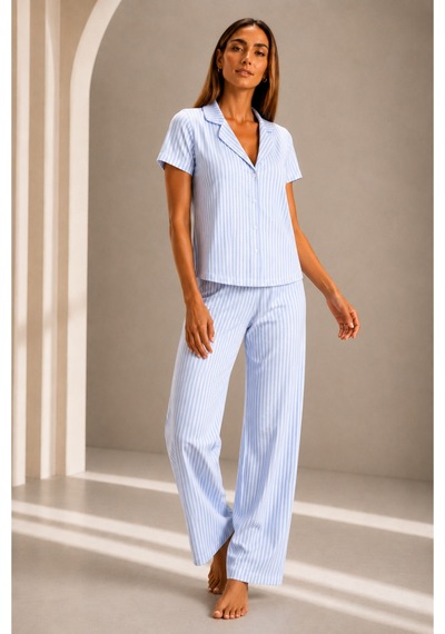 Kadın Kısa Kol Rahat Kalıp Şık Mavi Pijama Takımı