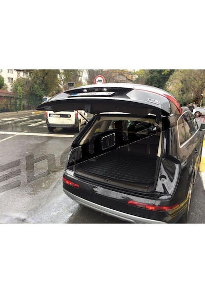Audi Q7 Bagaj Koruyucu Havuzlu Paspas Kaucuk Kokusuz 3d