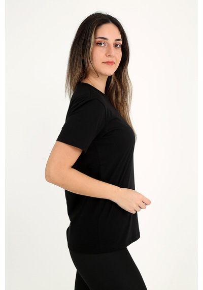 Rubadi Kadın Siyah Tişört - %100 Pamuklu Bisiklet Yaka Kısa Kollu Baskısız Düz Renk Basic Model Rubadi Kadın Siyah Tişört - %100 Pamuklu Bisiklet Yaka Kısa Kollu Baskısız Düz Renk Basic Model