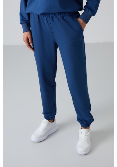 Tommy Life Parlament Basic Pamuklu O Yaka Oversize Lastik Paça Kadın Eşofman Takım - 95287 Parlament Parlament Mavisi Tommy Life Parlament Basic Pamuklu O Yaka Oversize Lastik Paça Kadın Eşofman Takım - 95287 Parlament Parlament Mavisi