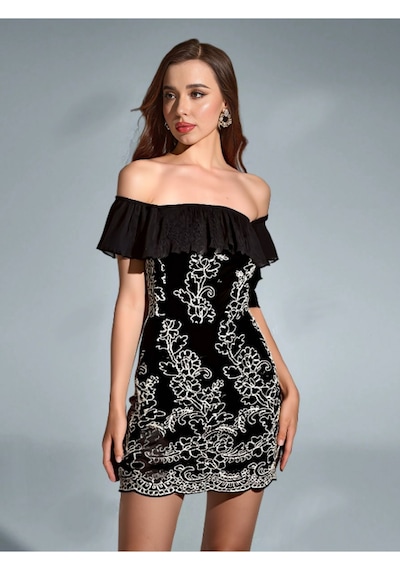 Fashion Cocktail Simli Dar Form Fırfırlı Düşük Omuz Mini Kokteyl Davet Özel Gün Abiye Elbise Siyah Siyah Fashion Cocktail Simli Dar Form Fırfırlı Düşük Omuz Mini Kokteyl Davet Özel Gün Abiye Elbise Siyah Siyah