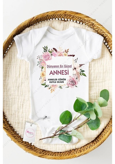 Hediyenza Dünyanın En Güzel Annesi Anneler Günü Özel Tasarım Bebek Zıbın Pamuklu Çıtçıtlı Body Beyaz