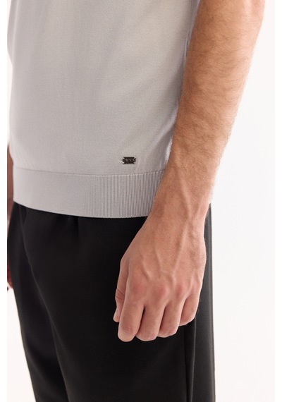 Avva Erkek Gri Polo Yaka Fermuarlı Rayon Tüylenmeyen Triko Regular Fit T-shirt A52y5006