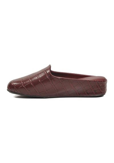 Pierre Cardin Bordo Hafif Önü Kapalı Kadın Ev Terliği Pc-55373 Z Bordo