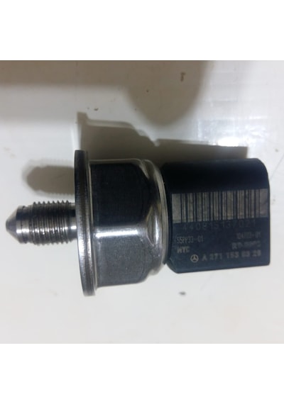 A2711530328 55Pp33-01 Mercedes W204 C Yakıt Basınç Sensörü
