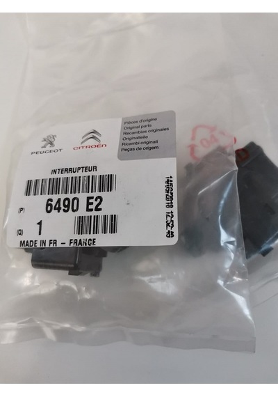 Cam Kumanda Düğmesi Sağ Berlingo-Partner Tepee - 6490E2