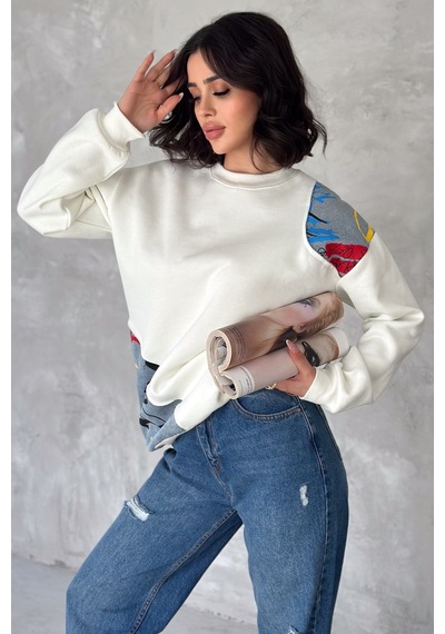 Femelle Kadın Beyaz Şardonlu Tasarım Kot Detaylı Sweatshirt