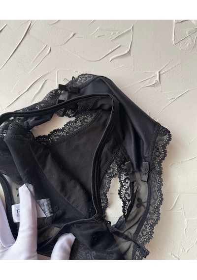 Arya Japon Style Arkası Tül Cut-out Dantel Detaylı Cheeky Külot/s Siyah