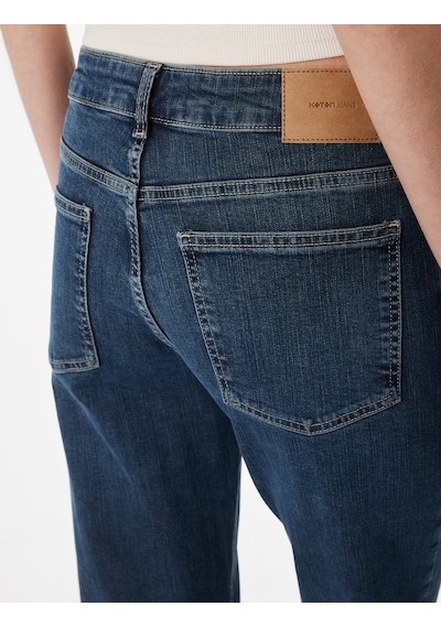 Koton Düz Paça Cepli Düğmeli Normal Bel Pamuklu Straight Fit Denim Pantolon - Straight Jeans Ovd 6sal40060md Koton Düz Paça Cepli Düğmeli Normal Bel Pamuklu Straight Fit Denim Pantolon - Straight Jeans Ovd 6sal40060md