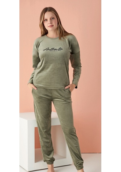 Farya Home Luxury Velvet Fransız Kadife Yazı Detaylı Pijama Takımı Yeşil