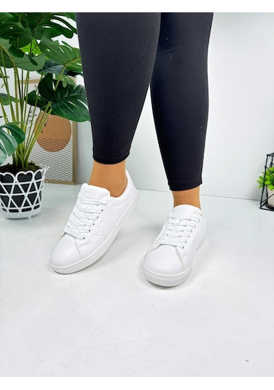 Günlük Kadın Sneaker Bağcıklı Yıldız Detaylı Tırtıklı Taban Oval Burunlu Rahat Spor Ayakkabı 602 Beyaz Günlük Kadın Sneaker Bağcıklı Yıldız Detaylı Tırtıklı Taban Oval Burunlu Rahat Spor Ayakkabı 602 Beyaz