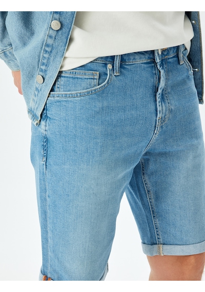 Koton Katlamalı Paça Bermuda Slim Fit Jean Şort Açık İndigo 5sam40009ıd Açık İndigo