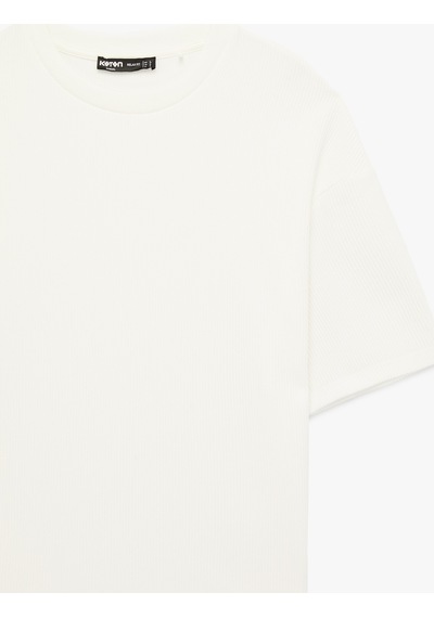 Koton Kısa Kollu Bisiklet Yaka Pamuklu Basic Oversize Tişört Beyaz 6sam10279mk Beyaz