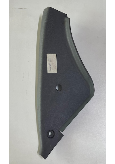 Mais Megane 1 Arka Sağ Eşik Kaplaması 7700841908 Üçüzler