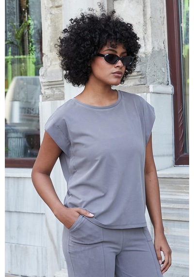 Jument Kadın Modal İpeksi Likralı Kumaş Geniş Sıfır Yaka Düşük Omuzlu T-shirt Bluz-antrasit Antrasit Jument Kadın Modal İpeksi Likralı Kumaş Geniş Sıfır Yaka Düşük Omuzlu T-shirt Bluz-antrasit Antrasit