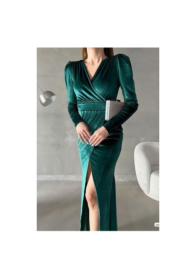 DefyModa Kadın Minimal Kadife Kumaş Kruvaze Yaka Yırtmaçlı Maxi Abiye Elbise Zümrüt