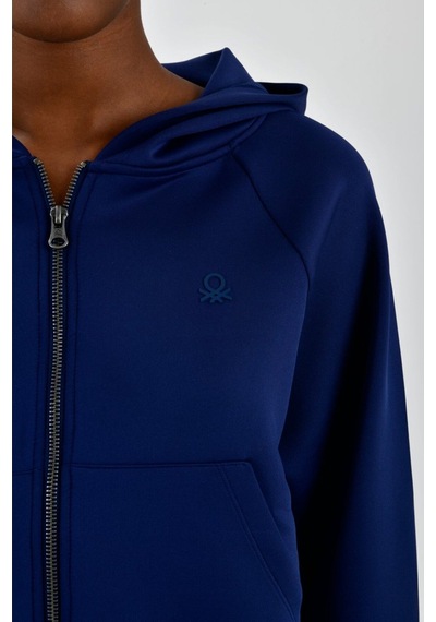 United Colors of Benetton Kadın Sol Göğsü Logo Detaylı Cepli Kapüşonlu Sweatshirt Lacivert United Colors of Benetton Kadın Sol Göğsü Logo Detaylı Cepli Kapüşonlu Sweatshirt Lacivert