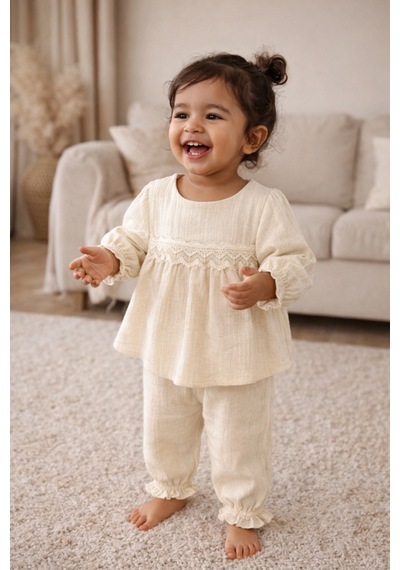 Babyhola Kız Bebek Çocuk Bayramlık Takım Dantel Detaylı Alt Üst Takım Set 2005 Bej