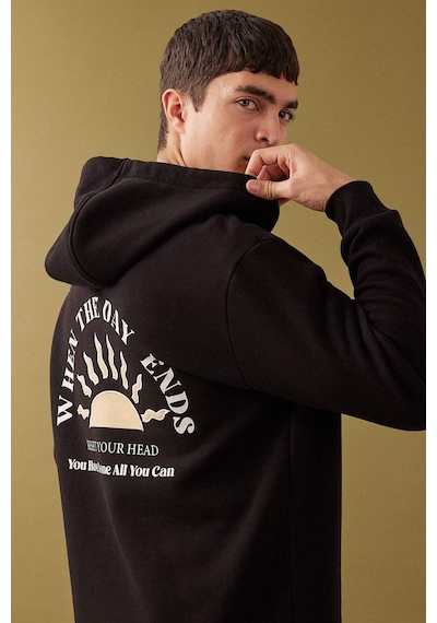 DeFacto Oversize Geniş Kalıp Yarım Fermuarlı Kapüşonlu Sırt Baskılı Sweatshirt B4804AX24SPBK81