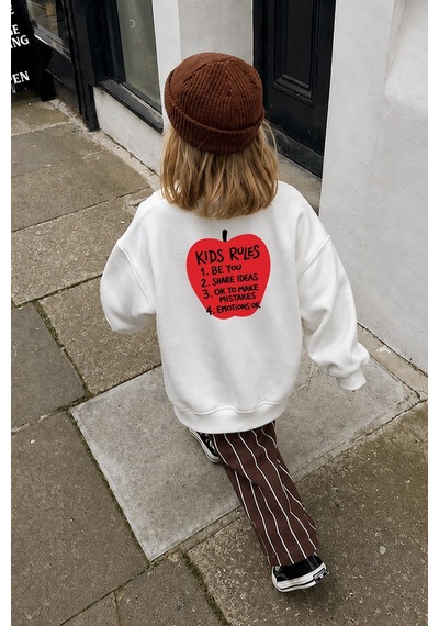 Monila Unisex Çocuk Sırtı Elma Baskılı 3 İplik Kumaş Pamuklu Sweatshirt Ekru