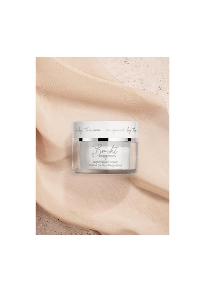 Lekeli Ciltler Için Niasinamid/hyaluronik Asit Içeren Bright Perfection Anti Aging Gece Kremi - 130391950