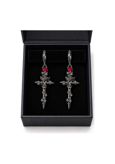 Kırmızı Kalp Ve Gül Detaylı Siyah Sallantılı Küpe Romantik Çiçek Motifli Küpe Çok Renkli