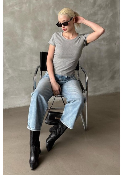 Gri Geniş Yaka Fittili Basic Kadın T-shirt Mg2293 Gri