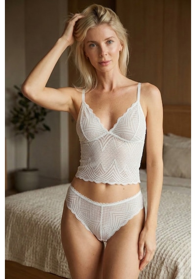 Dantel Detaylı Esnek Bralet & Slip Takımı Beyaz