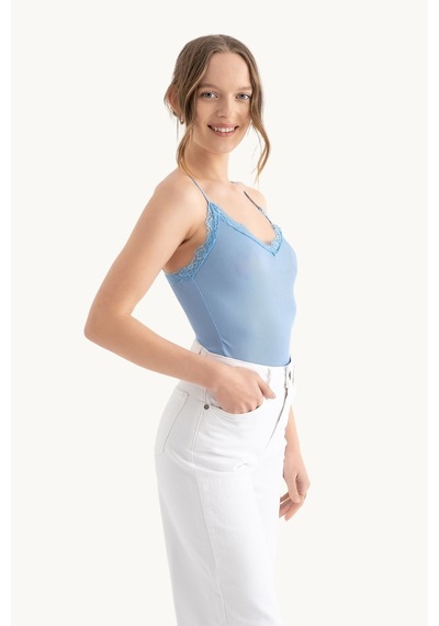 Hiccup Dantel Detaylı V Yaka Kırpılmış Tank Top Mavi
