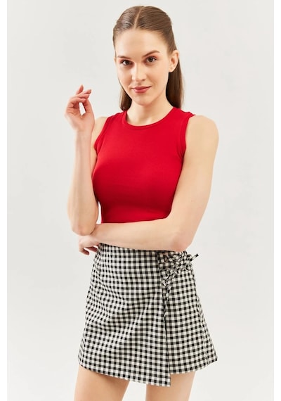 Butikgiz Kadın Sıfır Kol Bisiklet Yaka Vücuda Oturan %100 Pamuklu Kaşkorse Esnek Crop Bluz Kırmızı