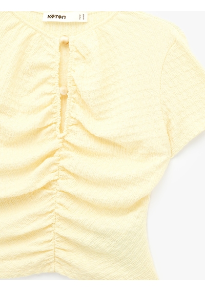 Koton Bürümcük Kumaş Dokulu Slim Fit Kısa Kollu Pencere Detaylı Drapeli Bluz Sarı 6sak50446ek