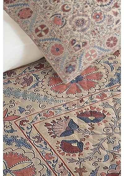 Şal Desenli Bohem Krem Tek Kişilik Pike Takımı - Etnik Çiçekli Mavi Kiremit 160x220 Cm Yatak Örtüsü Kırçıllı Örtü Sükuneti Şal Desenli Bohem Krem Tek Kişilik Pike Takımı - Etnik Çiçekli Mavi Kiremit 160x220 Cm Yatak Örtüsü Kırçıllı Örtü Sükuneti