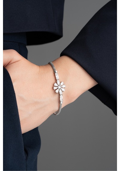 Çekirdekjewelry 925 Ayar Gümüş Zirkon Taşlı Çiçek Motifli Kadın Bileklik Gri