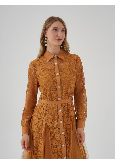 Serpil Exclusive Dantel Ve Tül Detaylı Uzun Kollu Belden Kuşaklı Elbise Camel