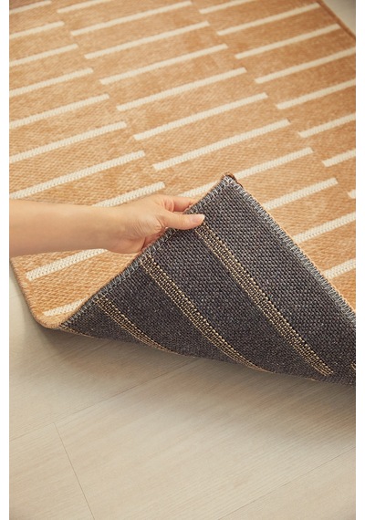 Ocean Home Textile Bej Renk Çizgi Desenli Şönil Halı Kilim 120 X 180 Cm