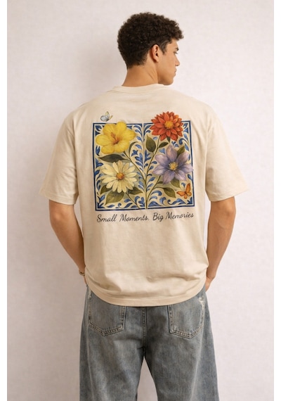 Tarz Cool Erkek Floral Baskılı Tişört Oversize Fit, Sırt Desenli Small Moments Big Memories Bej